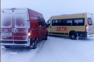 Возле Арзюнкасы - ДТП с автобусом школы