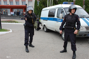chuvaschskaja polizia repetirovala presechenie obschestvennih besporjadkov1