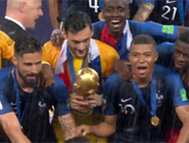Franciya vyigrala u Horvatii final chempionata mira 2018 po futbolu25