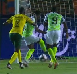 Komanda Ahmeda Musy prorvalas v polufinal Kubka Afriki za minutu do overtajma2