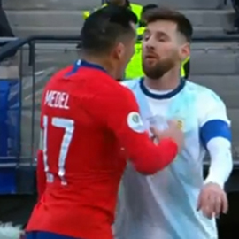 match Chili i Argentiny s udaleniem Messi21