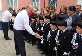 SU SKR po Chuvashii pozdravilo kadetov liceya s nachalom uchebnogo goda