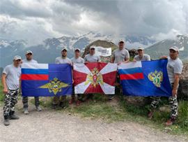 Chuvashskaya komanda vzoshla na Elbrus4